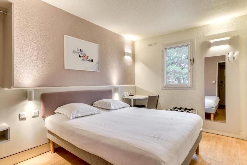 The hotel at the Montpellier Fabrègues rest area