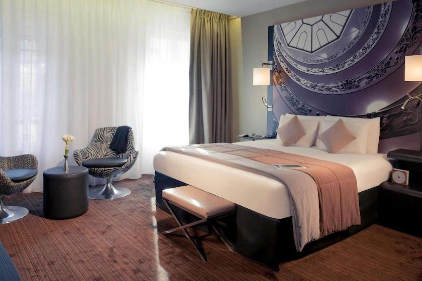 Une luxueuse chambre double de l’hôtel Mercure Lyon Beaux-Arts