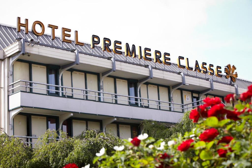 The facade of the Première Classe Valence Sud hotel, recognisable by external corridors